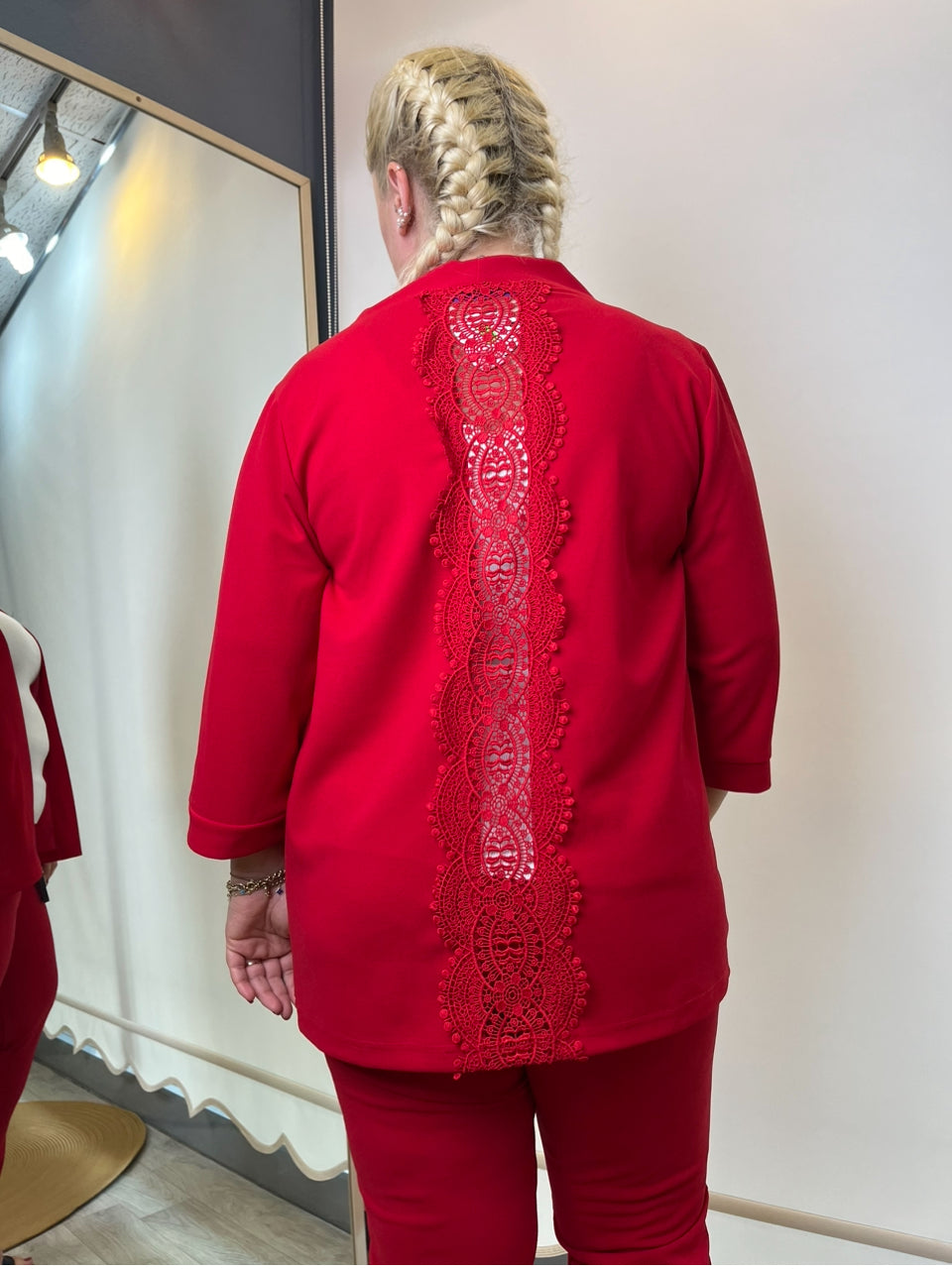 Sırt Dantelli Ceket