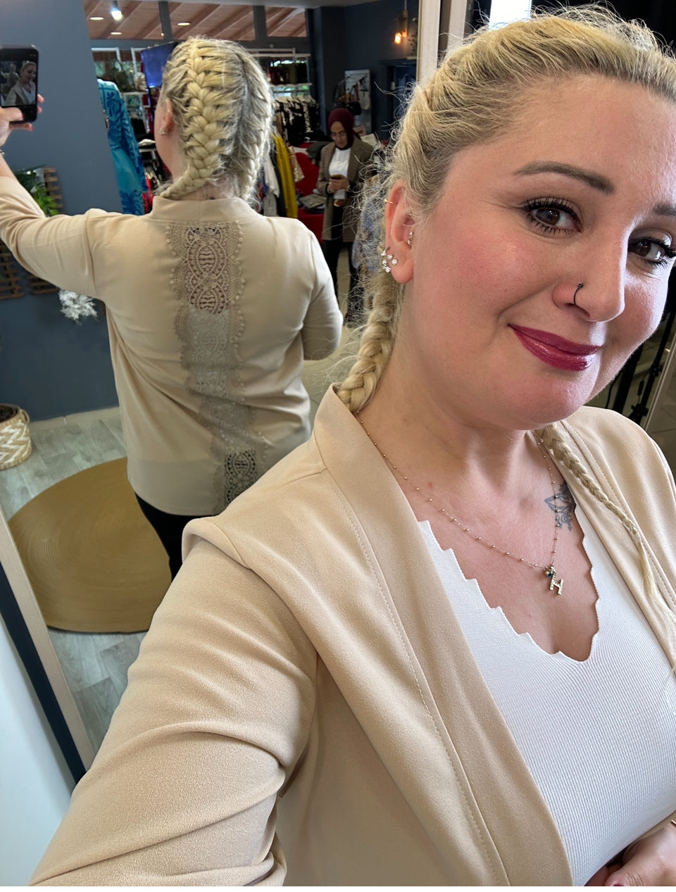 Sırt Dantelli Ceket