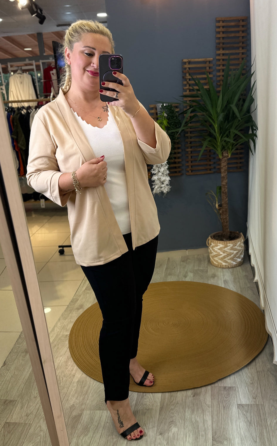 Sırt Dantelli Ceket