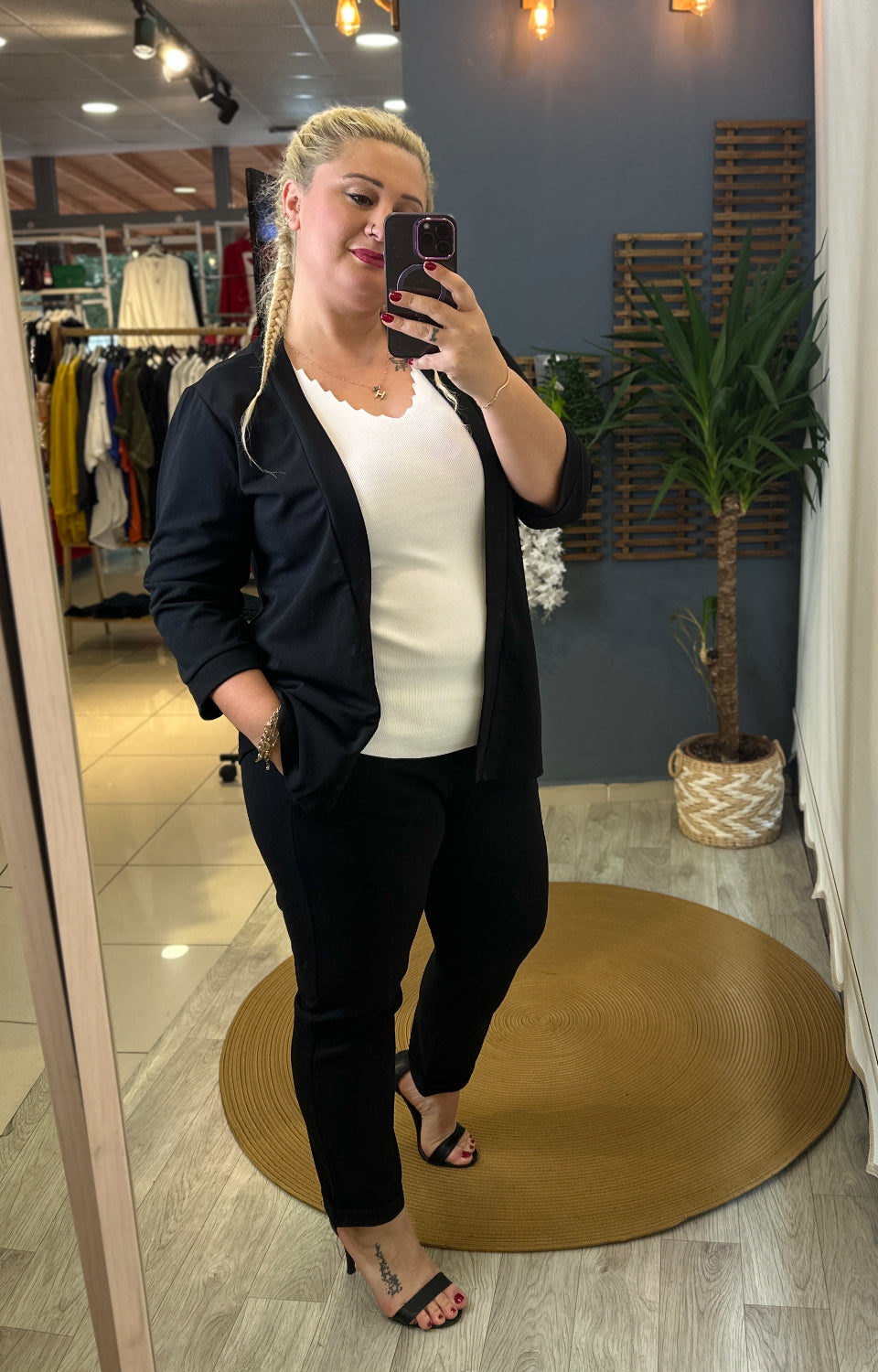 Sırt Dantelli Ceket