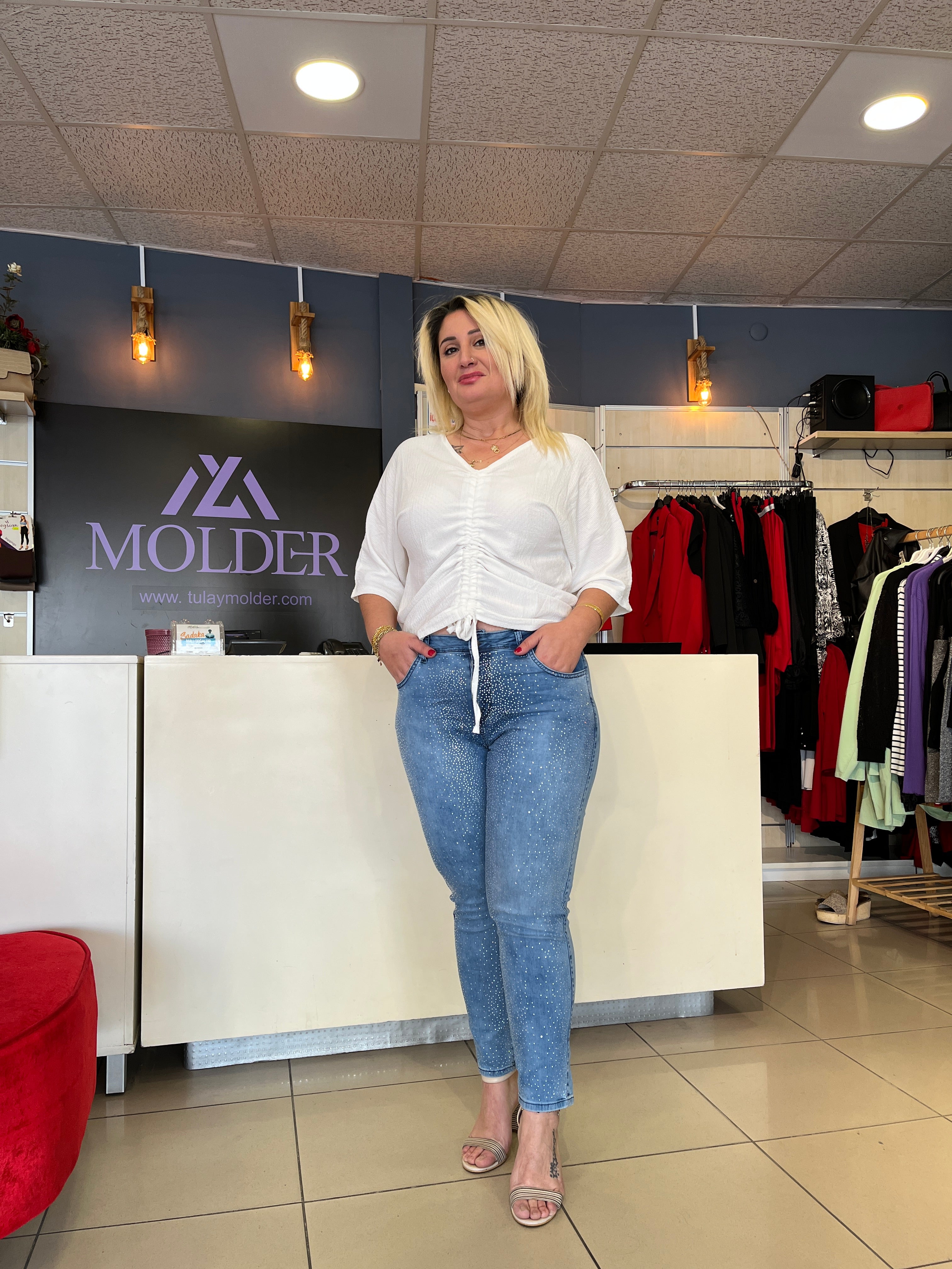 Full Taş Detaylı Pantolon